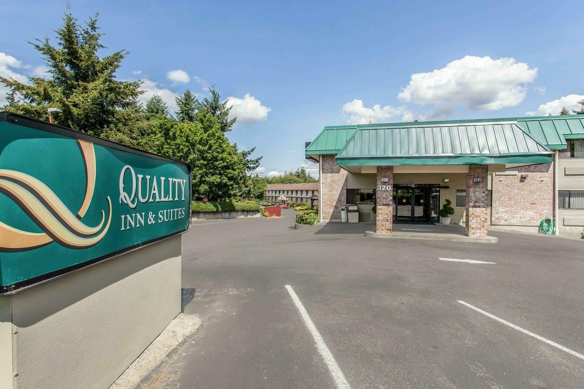 Hotel Quality & Olympia Lacey